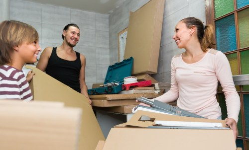 Moving van ready for a local Southlambeth household relocation
