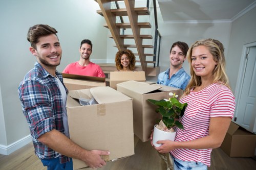 Removal truck hire service for Southlambeth residential moves
