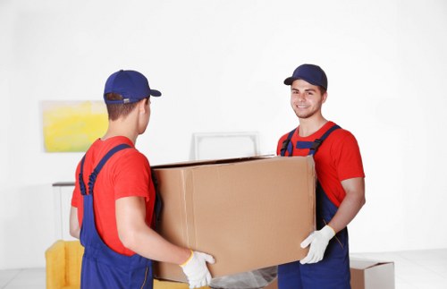 Local man and van service in Southlambeth for small moves and deliveries
