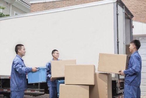 Room-by-room unpacking service in a Southlambeth property
