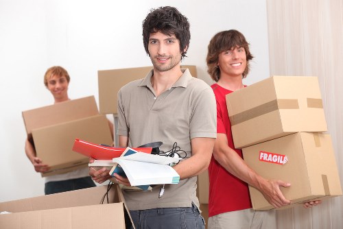 Local movers planning access and parking for a Southlambeth property